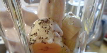 смузи ананас-банан с семенами чиа