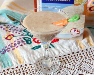 Смузи из фиников и овсяного молока