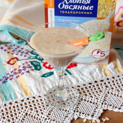 Смузи из фиников и овсяного молока