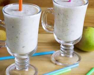 Смузи из груш и персиков