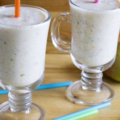 Смузи из груш и персиков