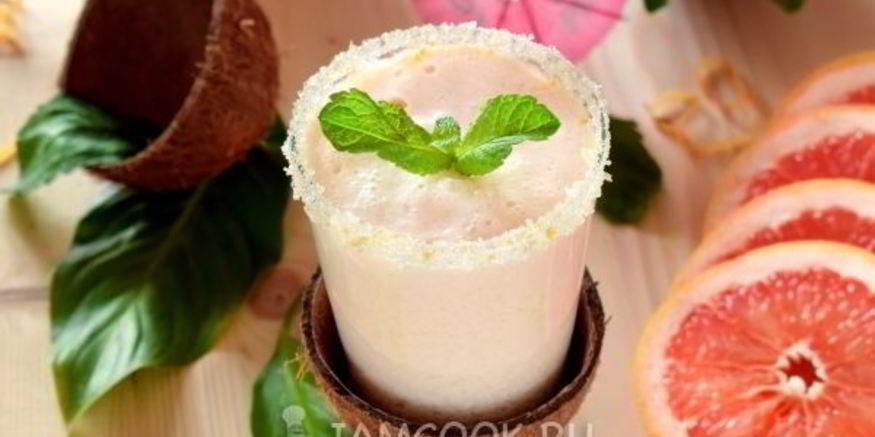 Рецепт смузей из красного грейпфрута и кокосового молока