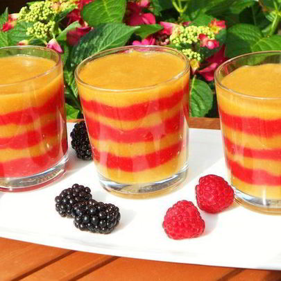 Смузи из малины и персиков