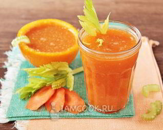 Смузи из моркови и сельдерея
