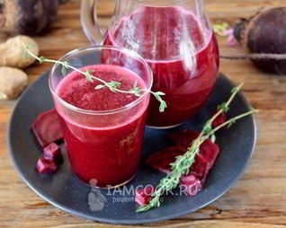 Смузи из свеклы с сельдереем