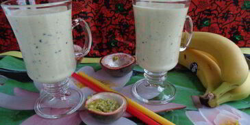 смузи маракуйя-банан-кокос