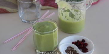 смузи с авокадо и бананом