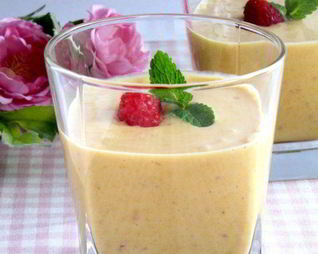 Смузи с тыквой и малиной