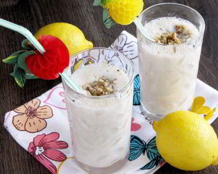 Смузи В бананово-лимонном Сингапуре