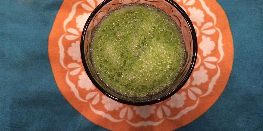 Рецепт зеленого смузи со шпинатом и грушами