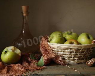 Яблочное вино с изюмом