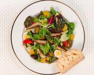 Балтийский салат со шпротами