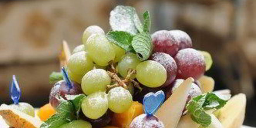 Рецепт фруктового салата с лаймово-мятным соусом