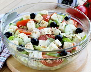 Греческий салат с пекинской капустой