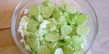 греческий салат с пекинской капустой