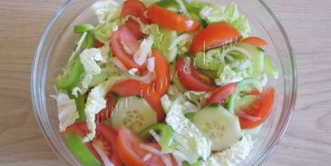 греческий салат с пекинской капустой