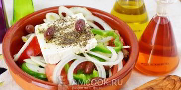 греческий салат с сыром фета