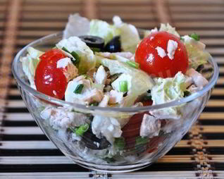 Классический Греческий салат с курицей