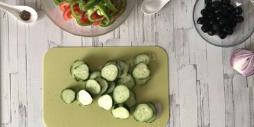 салат греческий с брынзой классический