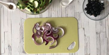 салат греческий с брынзой классический