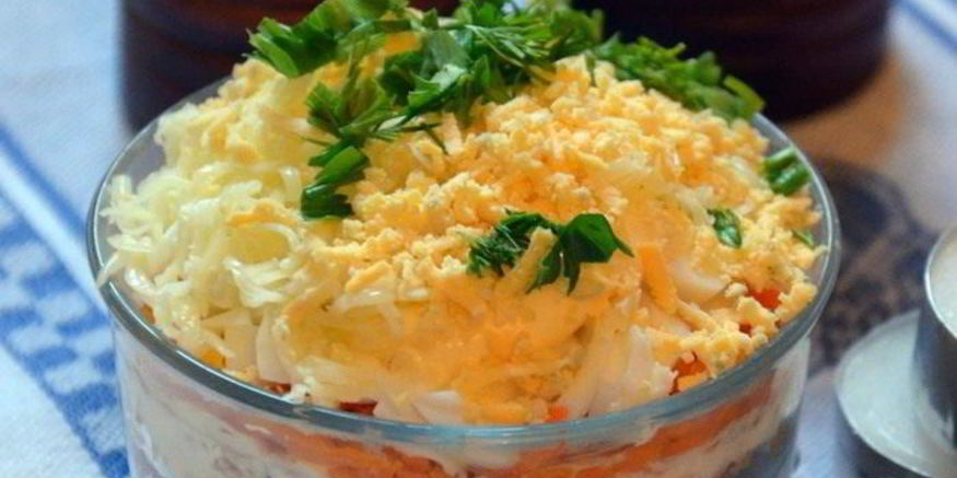 Рецепт слоеного салата с горбушей и гречкой