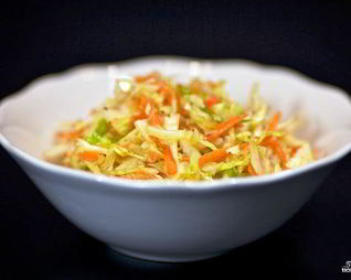 Капустный салат с морковью