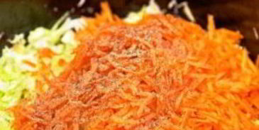 капустный салат с морковью