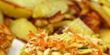 капустный салат с морковью