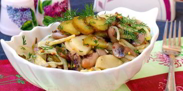 картофельный салат с фасолью и шампиньонами