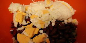 картофельный салат с красной фасолью