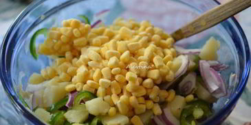 картофельный салат с кукурузой и халапеньо