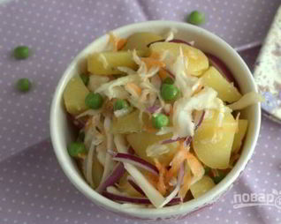 Картофельный салат с квашеной капустой