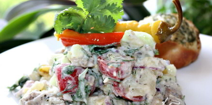 Рецепт картофельного салата с мясом гирос и дзадзики