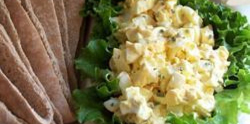 Рецепт картофельного салата с сельдереем и яйцами