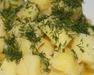 Картофельный салат с укропом