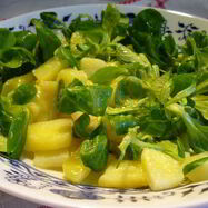 Рецепт Простого картофельного салата с базиликом