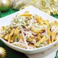 Рецепт Салата с картофелем фри Новогодние мотивы