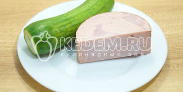 салат с картофелем фри новогодние мотивы