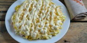 салат с картофельной стружкой