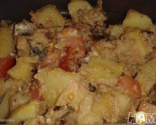Салат с картошкой и шпротами
