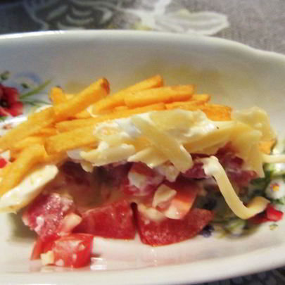 Салат с жареным картофелем