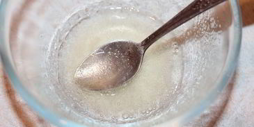 крабовый салат на томатно-сливочной подушке