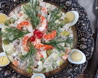 Королевский Оливье с отварной телятиной и раковыми шейками