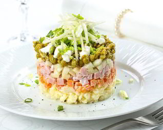 Оливье с грушей