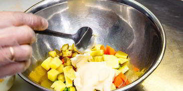 оливье с крабом