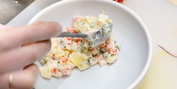 оливье с крабом