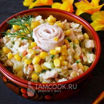 Оливье с курицей и кукурузой