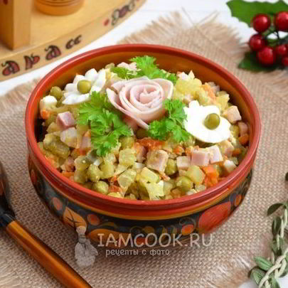 Оливье с ветчиной