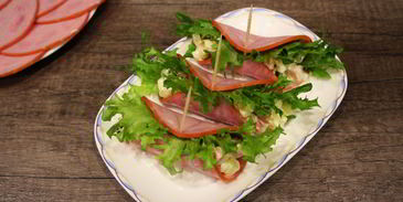 оливье в ветчине