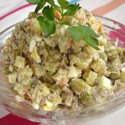 Салат Оливье с мясом